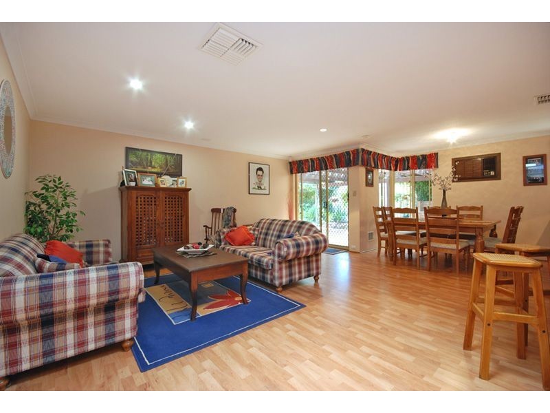 56 Bernedale Way, Duncraig WA 6023