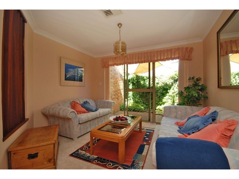 56 Bernedale Way, Duncraig WA 6023