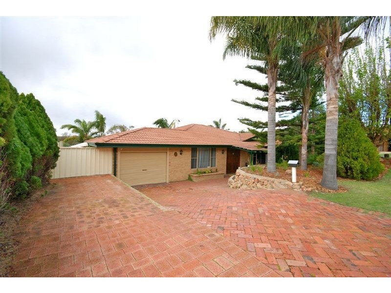 4 Chipala Court, Edgewater WA 6027