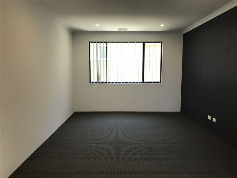 12 Sanderling Street, Alkimos WA 6038