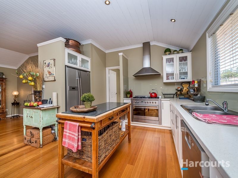 96 Jaldary Trail, Bullsbrook WA 6084