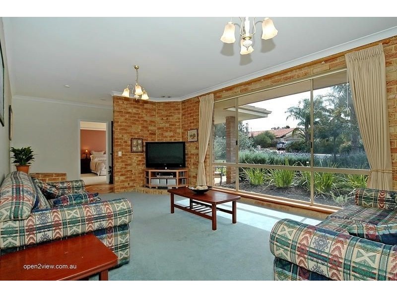 19 Woodland Loop, Edgewater WA 6027