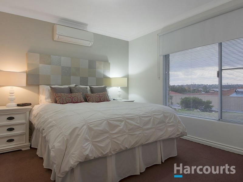 6 Tynron Way, Kinross WA 6028