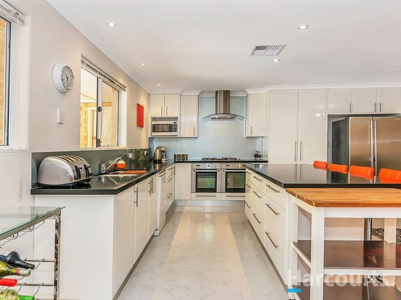 15 Arkaba Mews, Ocean Reef WA 6027