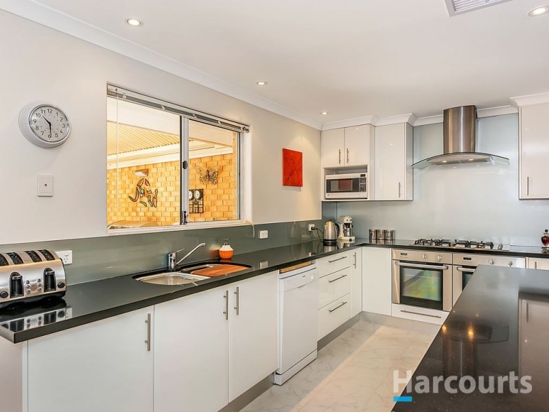 15 Arkaba Mews, Ocean Reef WA 6027