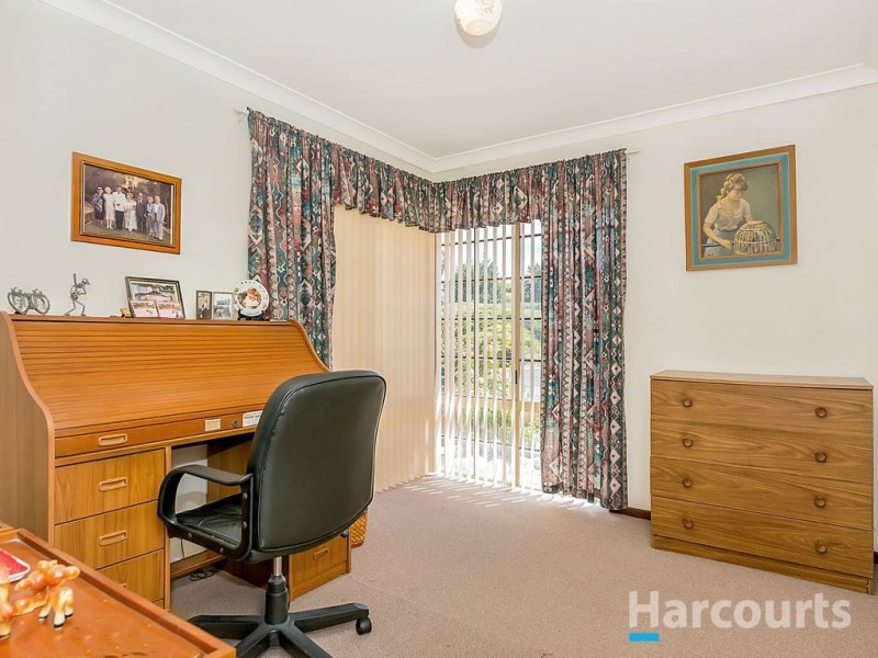 2 Volunteer Place, Ocean Reef WA 6027