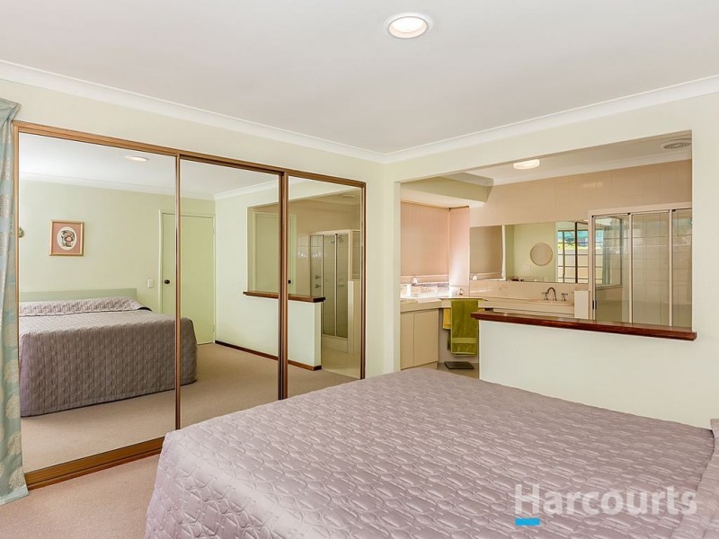 2 Volunteer Place, Ocean Reef WA 6027