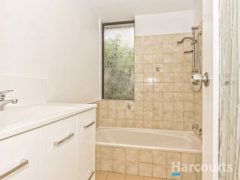 14B Lakevalley Drive, Edgewater WA 6027