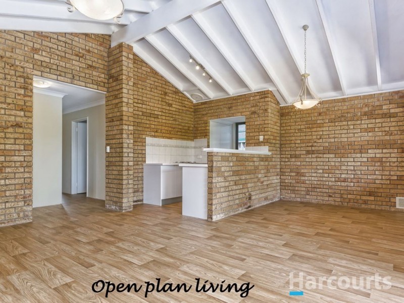 14B Lakevalley Drive, Edgewater WA 6027