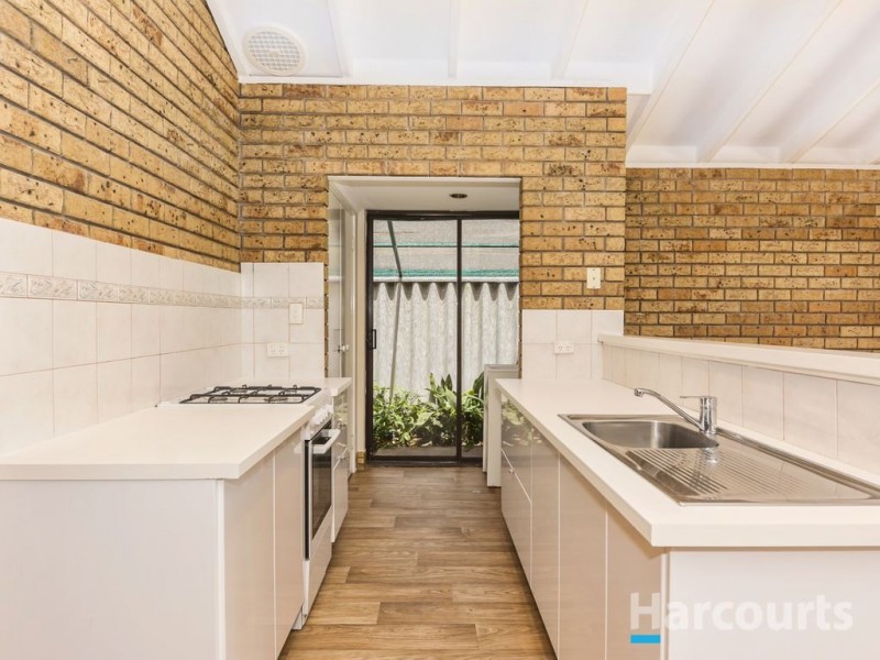 14B Lakevalley Drive, Edgewater WA 6027