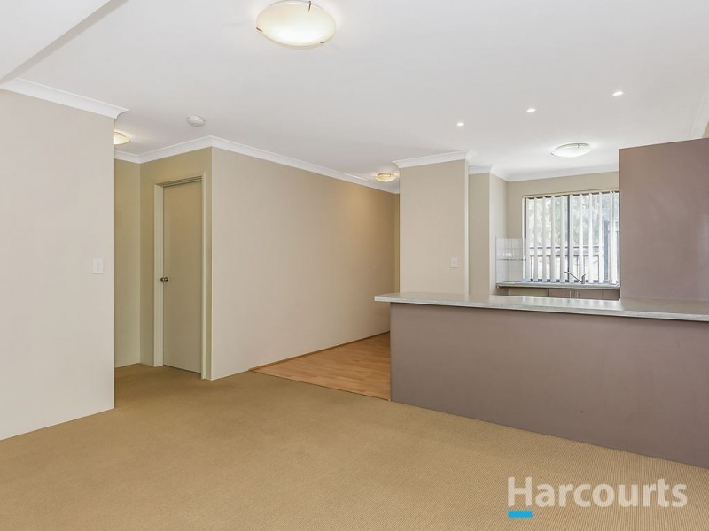 4/9 Lakeside Drive, Joondalup WA 6027