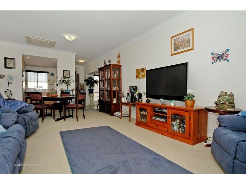 16 The Avenue, Mindarie WA 6030