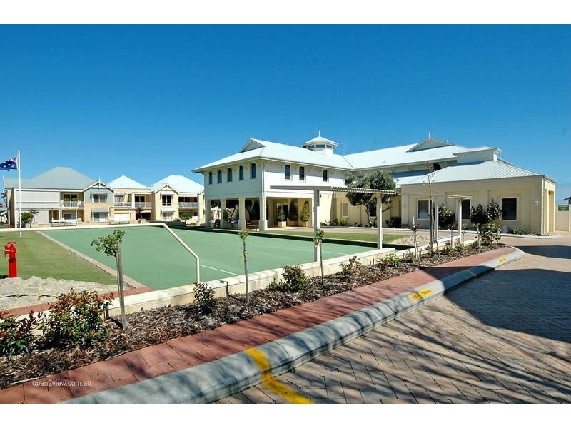 16 The Avenue, Mindarie WA 6030