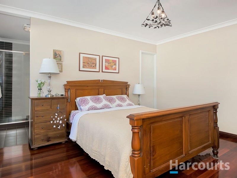 11 Milne Court, Ocean Reef WA 6027