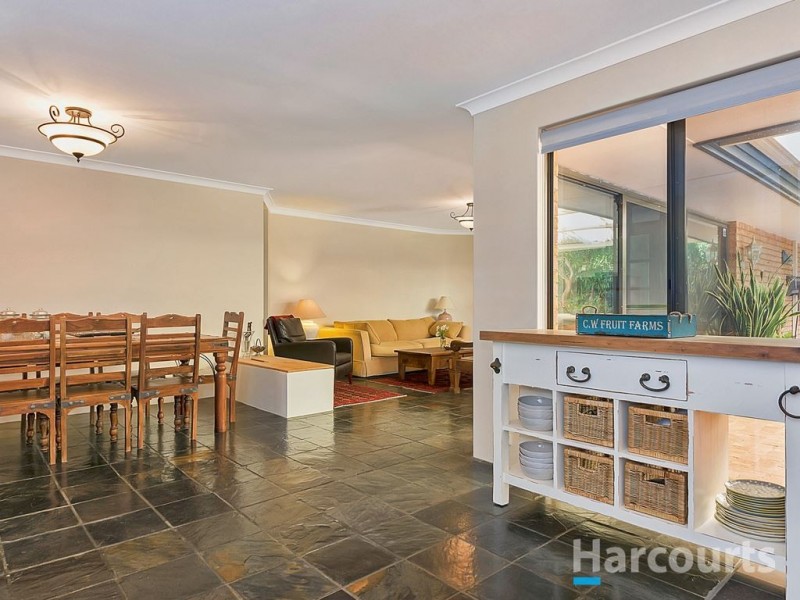 11 Milne Court, Ocean Reef WA 6027