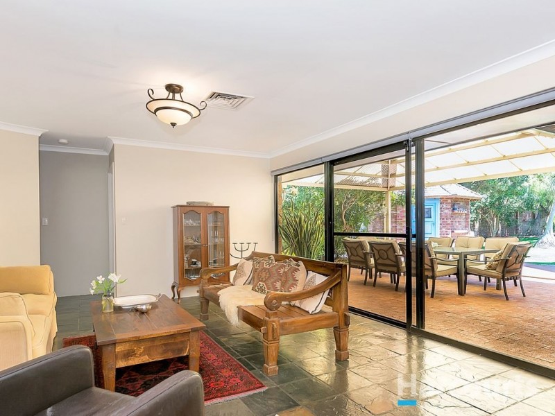 11 Milne Court, Ocean Reef WA 6027