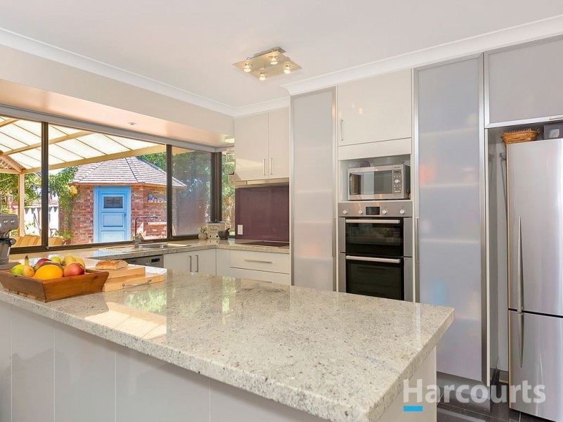 11 Milne Court, Ocean Reef WA 6027