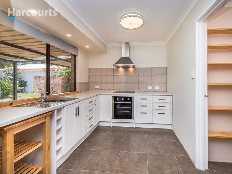9 Redruth Court, Yanchep WA 6035