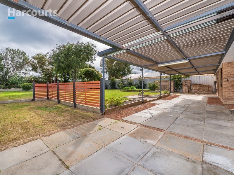 9 Redruth Court, Yanchep WA 6035