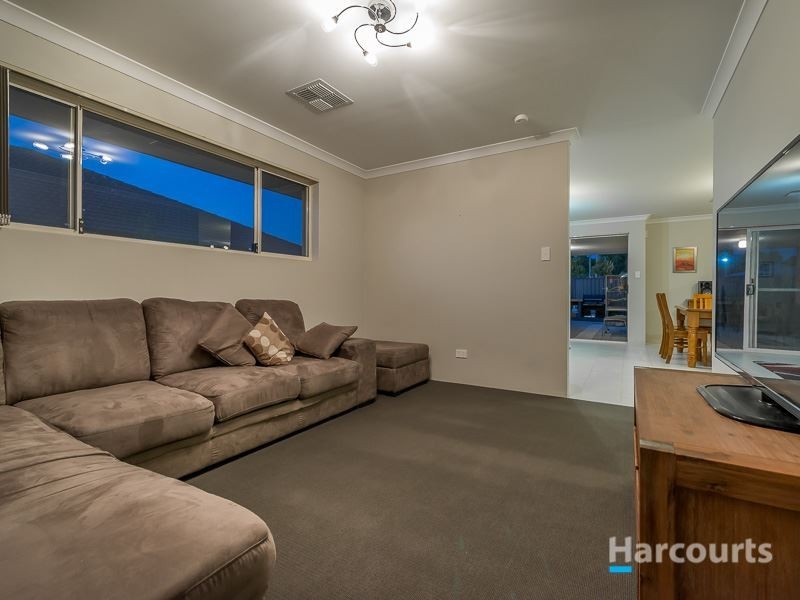 27 Ballybofey Loop, Bullsbrook WA 6084
