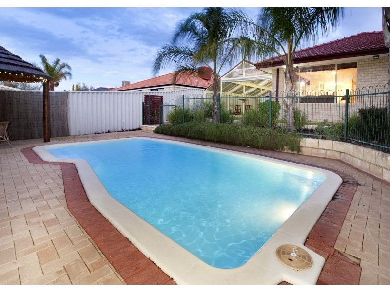 24 Arbroath Circle, Kinross WA 6028