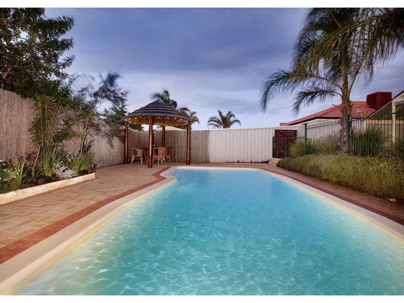 24 Arbroath Circle, Kinross WA 6028