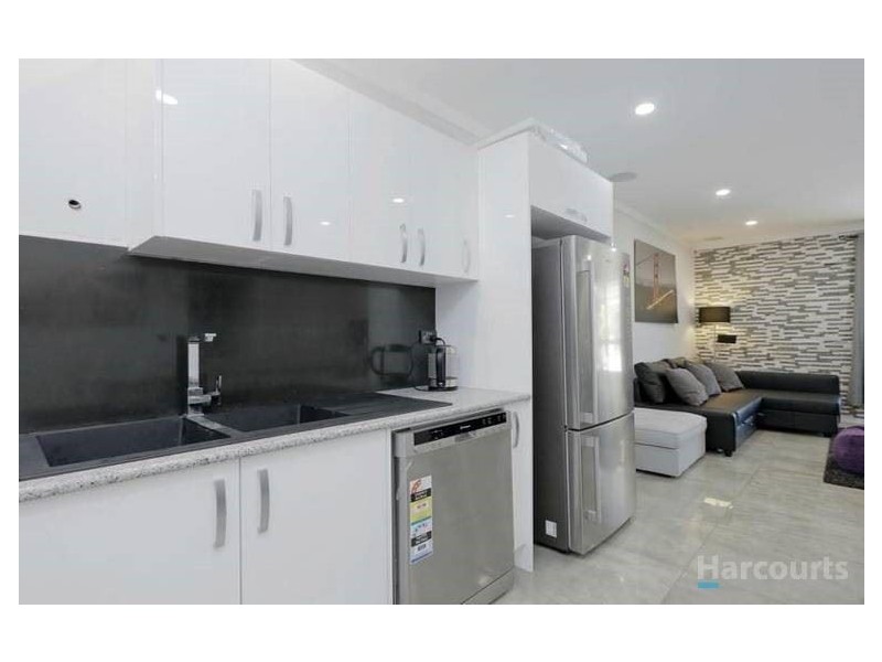 33 Sharon Drive, Carine WA 6020