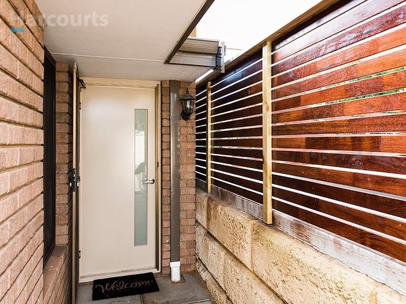 8 Gallop Close, Heathridge WA 6027