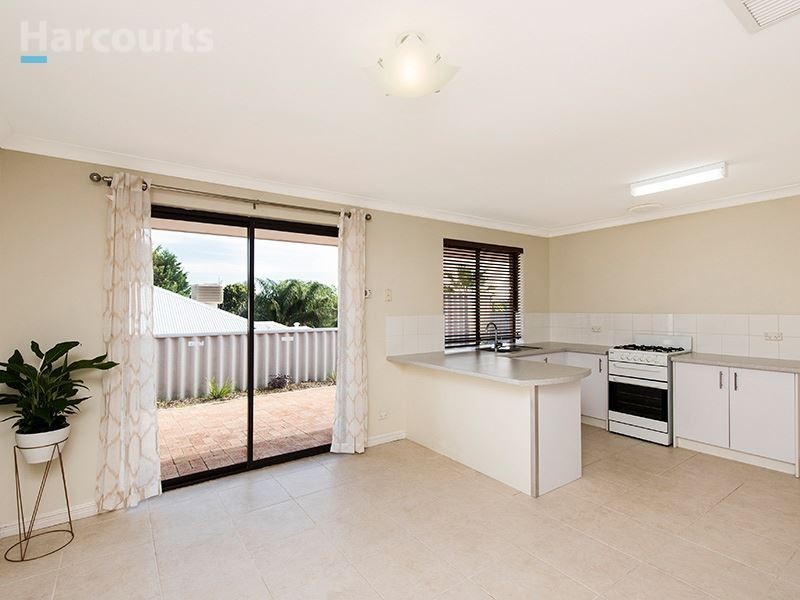 8 Gallop Close, Heathridge WA 6027