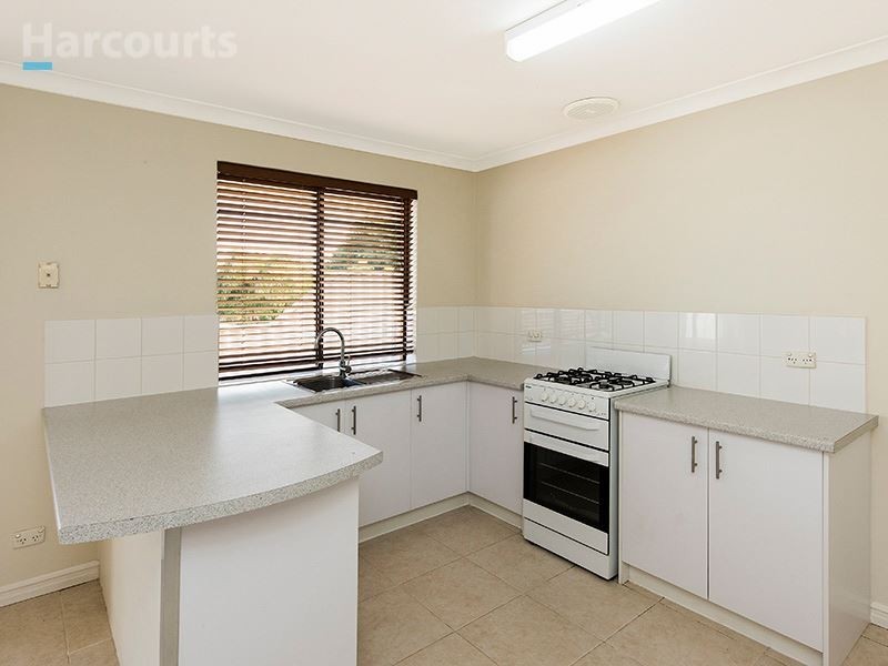8 Gallop Close, Heathridge WA 6027
