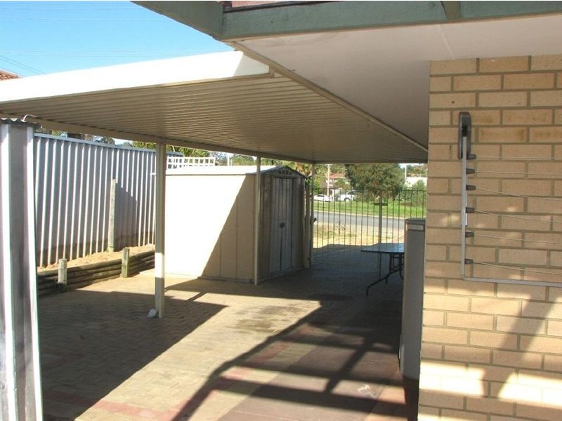 9 Marybrook Road, Heathridge WA 6027