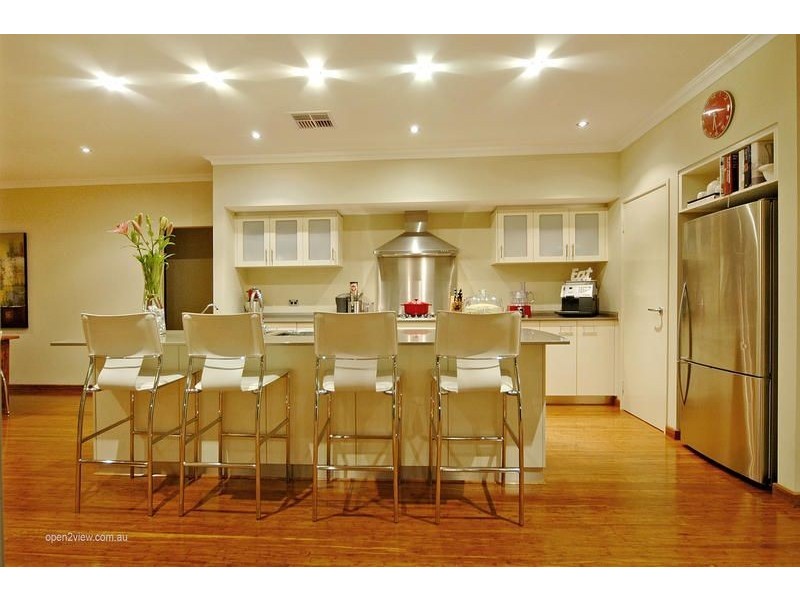 17 Leighton Gardens, Tapping WA 6065