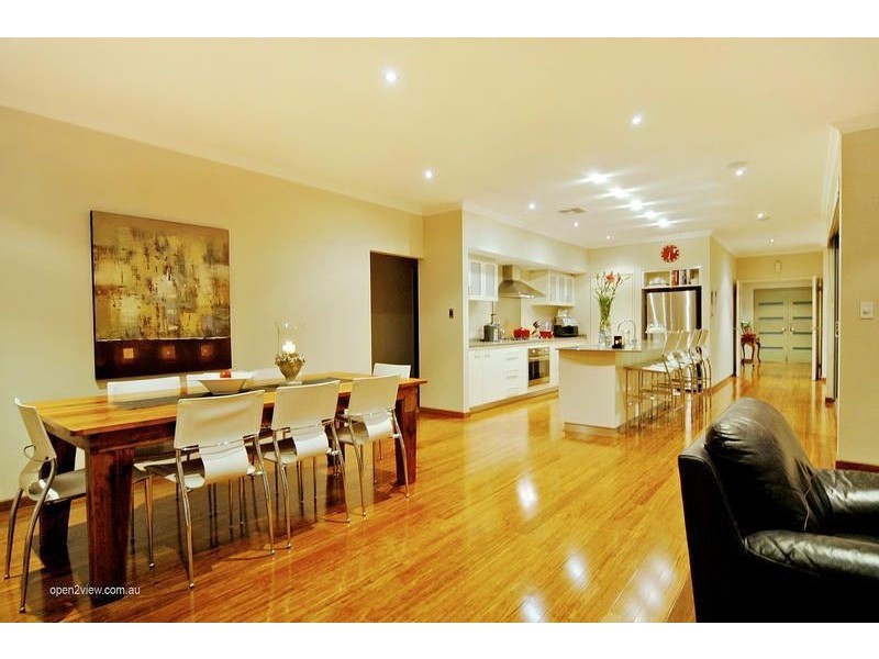 17 Leighton Gardens, Tapping WA 6065