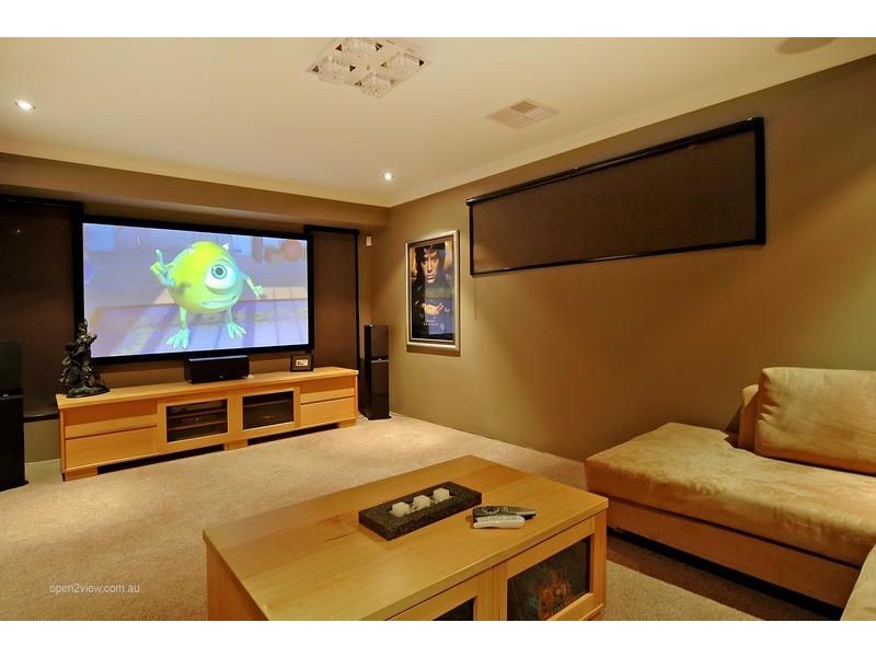 17 Leighton Gardens, Tapping WA 6065