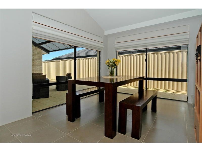 8 Carlin Way, Butler WA 6036