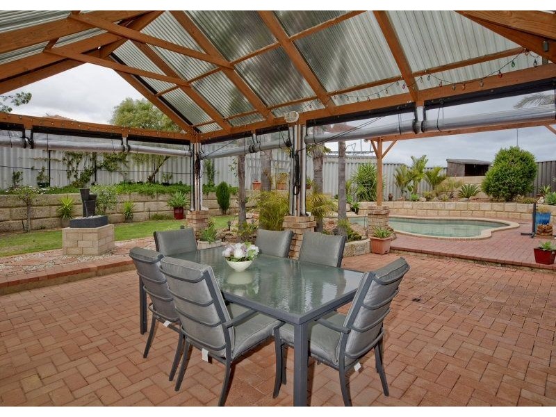 12 Rosneath Terrace, Kinross WA 6028