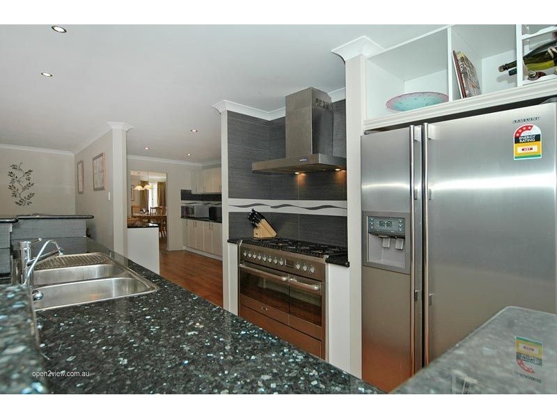 11 April Close, Bullsbrook WA 6084