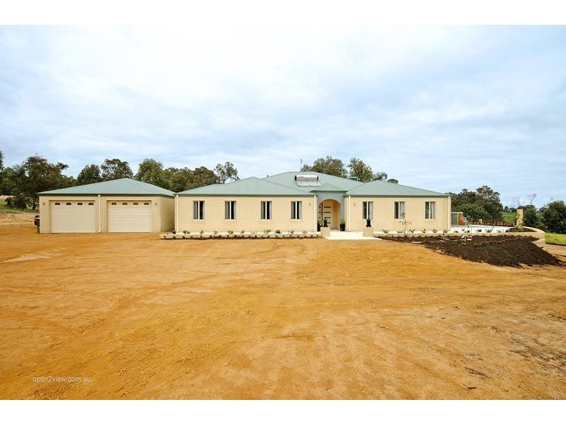 11 April Close, Bullsbrook WA 6084