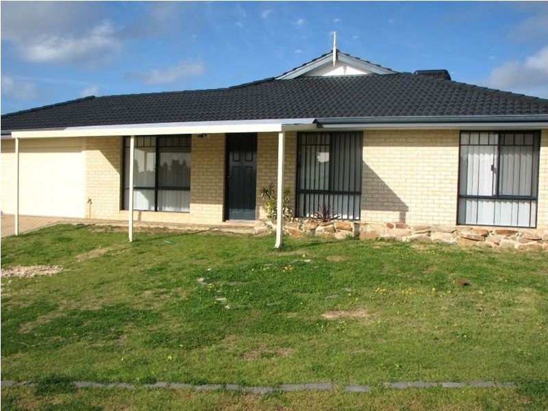 29 Serpentine Gardens, Clarkson WA 6030