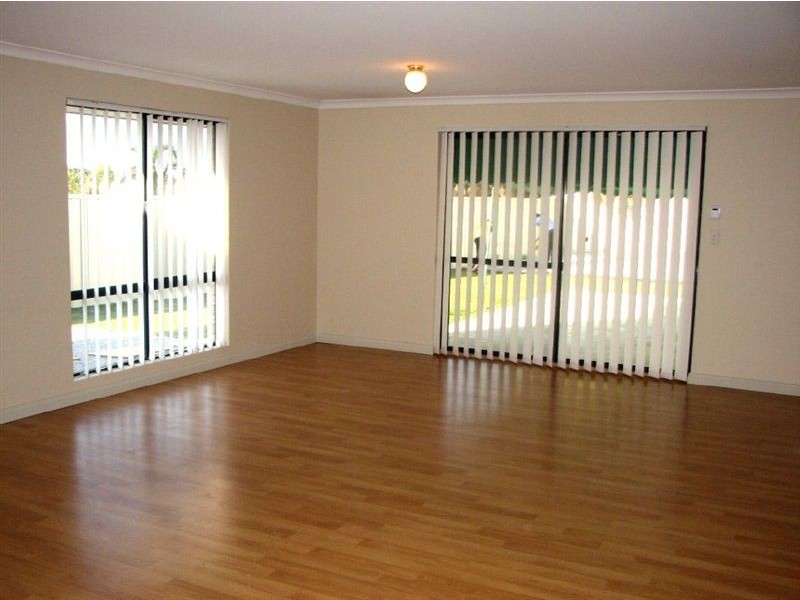 29 Serpentine Gardens, Clarkson WA 6030