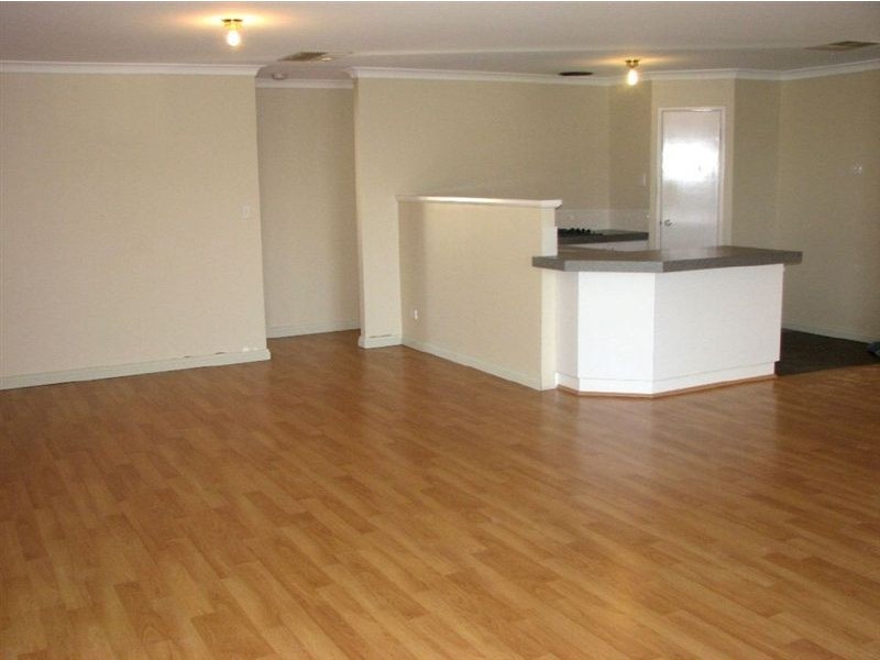 29 Serpentine Gardens, Clarkson WA 6030