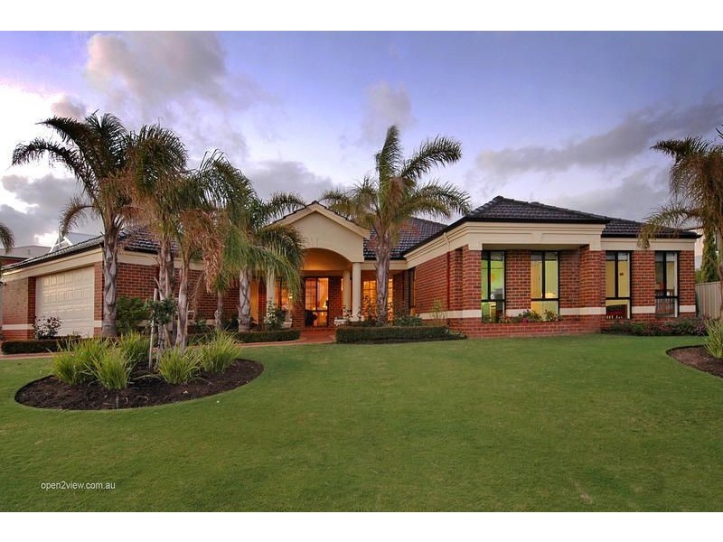 37 Meadowbrook Promenade, Currambine WA 6028