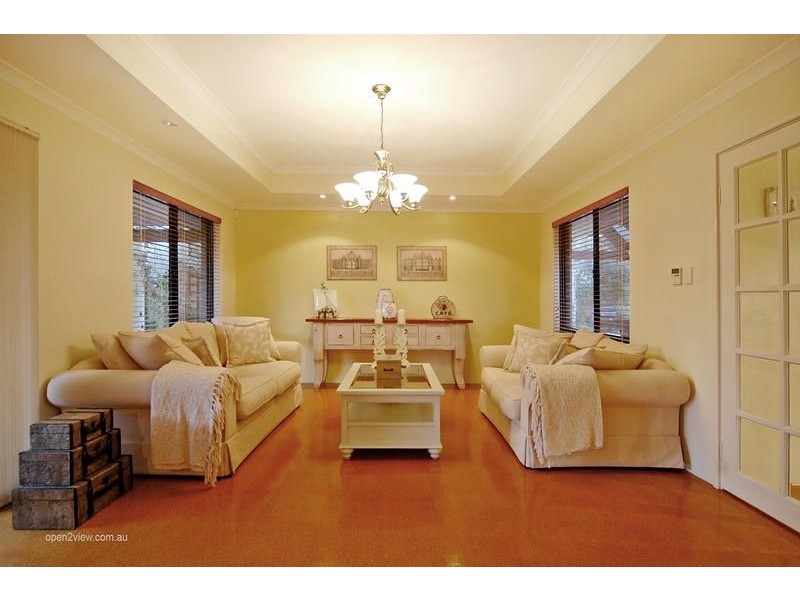 37 Meadowbrook Promenade, Currambine WA 6028