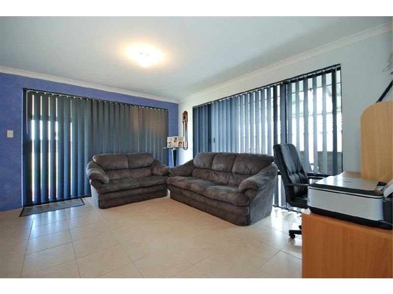 14 Dentata Street, Banksia Grove WA 6031
