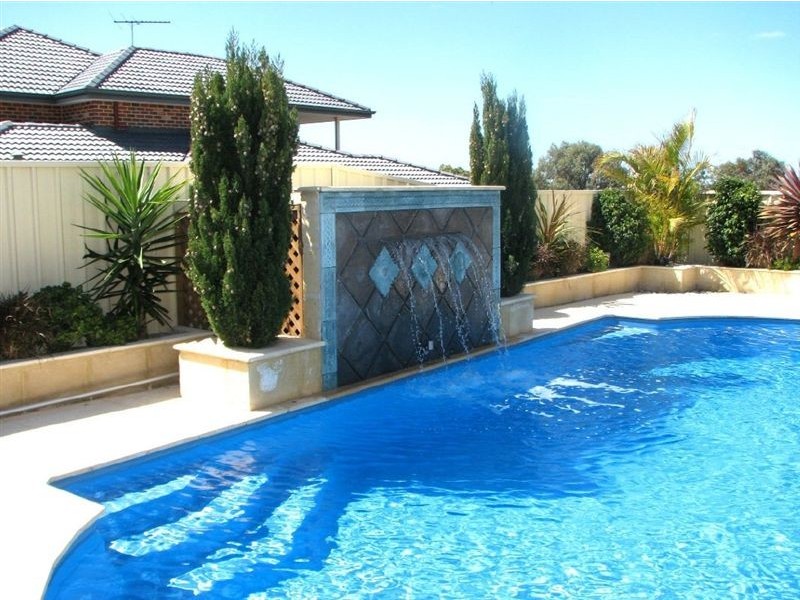 8 Derwent Meander, Joondalup WA 6027