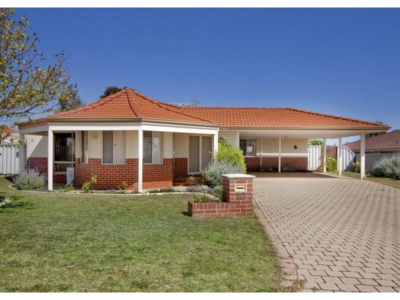 10 Glendevon Turn, Kinross WA 6028