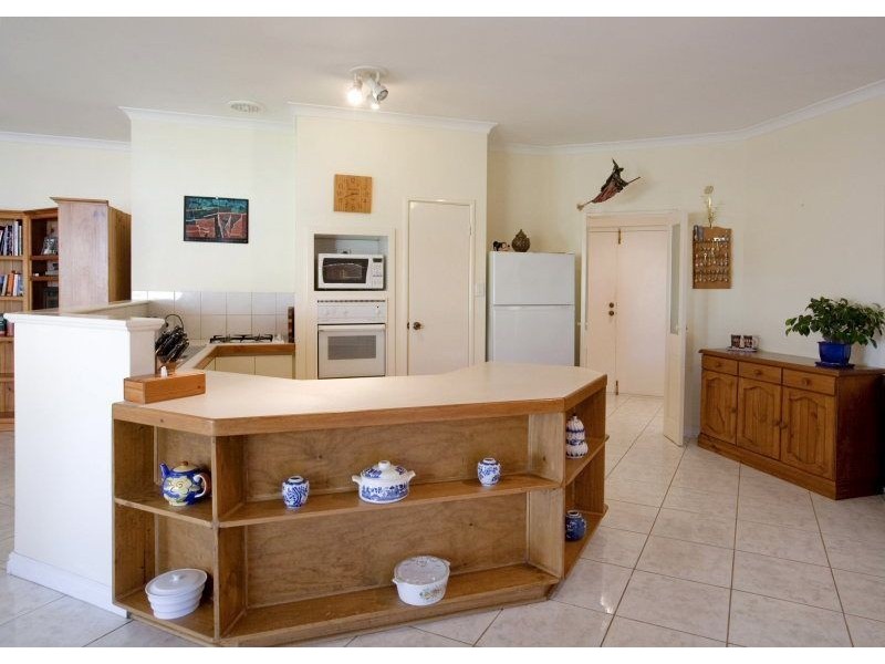 10 Glendevon Turn, Kinross WA 6028