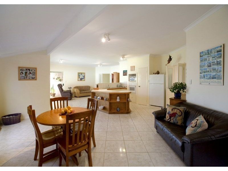 10 Glendevon Turn, Kinross WA 6028