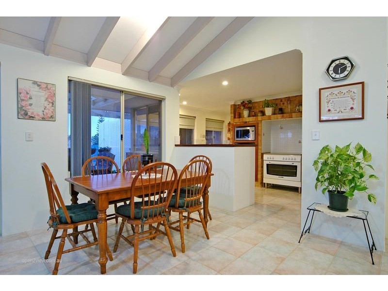 37 Parkstone Retreat, Currambine WA 6028