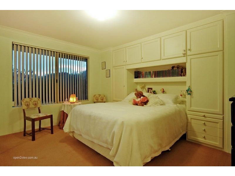 37 Parkstone Retreat, Currambine WA 6028